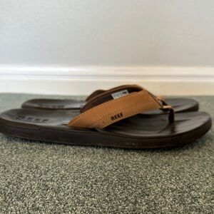 Reef Tan and Brown Sandals